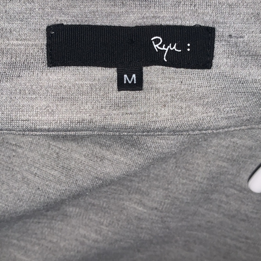 Ryu Grey Jacket Size M Ribbon Patterned Front, Heavy Poly Spandex - Picture 6 of 7